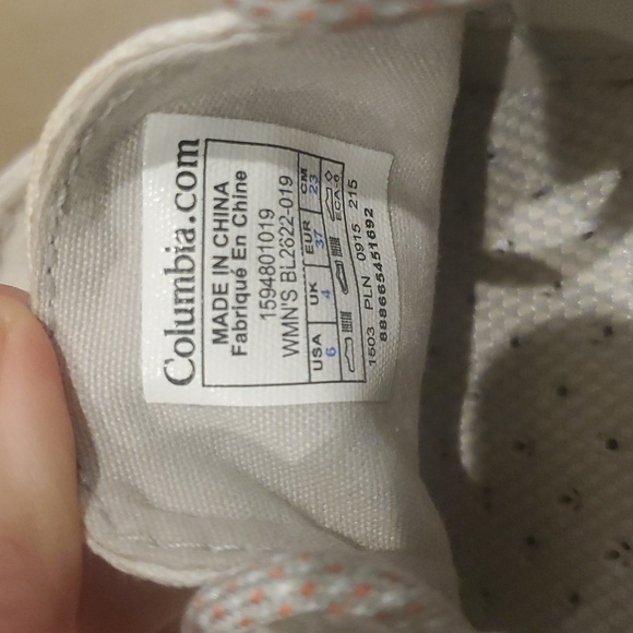 Columbia Women's Canvas Boat Shoes. Size 6. Pre-owned. - Picture 8 of 8